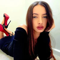 EvaBloomy's Profile Pic