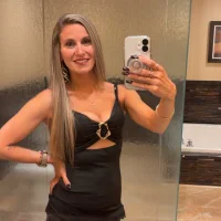 Scarlet76's Profile Pic
