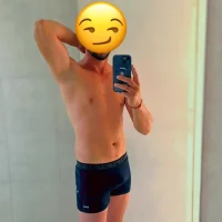 Javiiieeerrr's Offline Chat Room