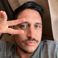 Castro-s's Profile Pic