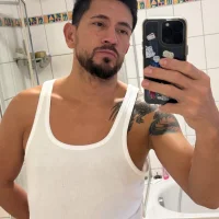 XXLYago 的个人资料图片