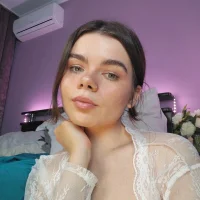 AmeliaRouge Φωτ, Προφίλ