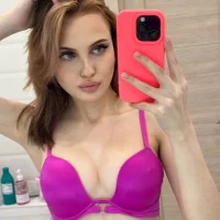 misstinamurr webcam model