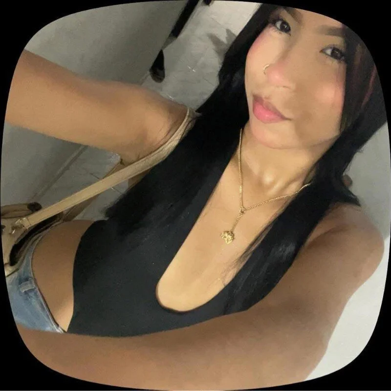 Alina-Foxx Stripchat profile image