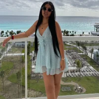 Larabrooks' Avatar Pic