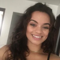 Morena-litoral's Profile Pic