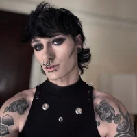 GothSadist's Avatar Pic