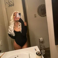 SashaLenoir Φωτ, Προφίλ