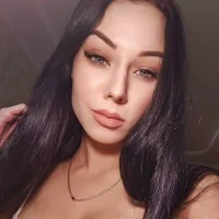 DelfinaLove's Profile Pic