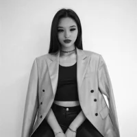 LilianBenthall's Profile Pic