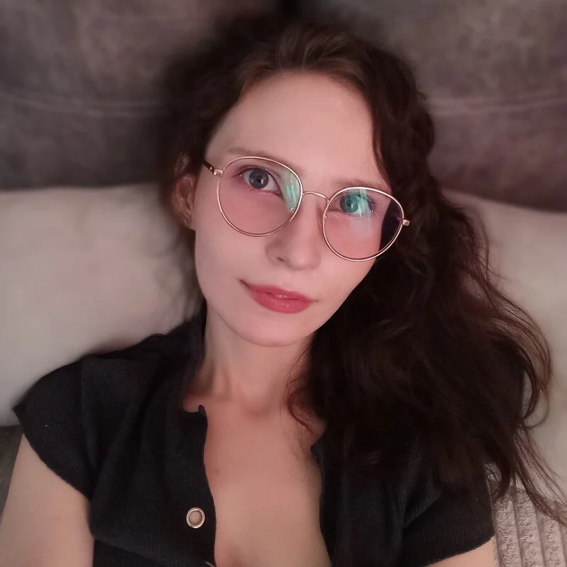 Yuki2002 live cam profile