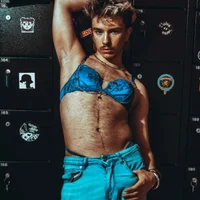 LuckyLoww's Avatar Pic