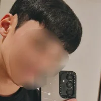 Yeon95: изображение аватарки