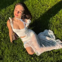 erika_hoiree's Avatar Pic