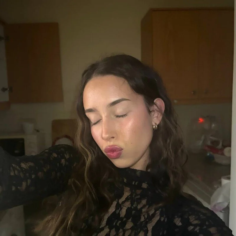 AdeleSolo