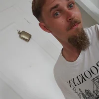 riderhot93's Avatar Photo