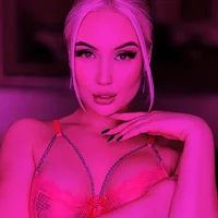 tosya_wells profilbillede