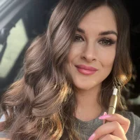 EsterElliott Immagine Avatar