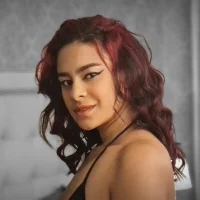 IrisGlam's Profile Pic