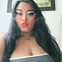 NaomiCamell Stripchat