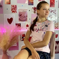 AliceGrray's Profile Pic