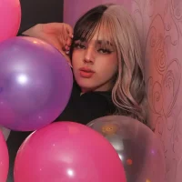 JustinePerry's Avatar Pic