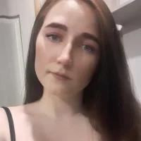 AliceonCloude Φωτ, Προφίλ