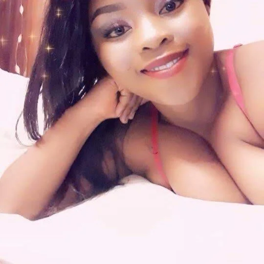 CURVYLICIOUSE