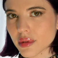 _licoricepizza_'s Profile Pic