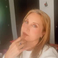 mymona's Profile Pic