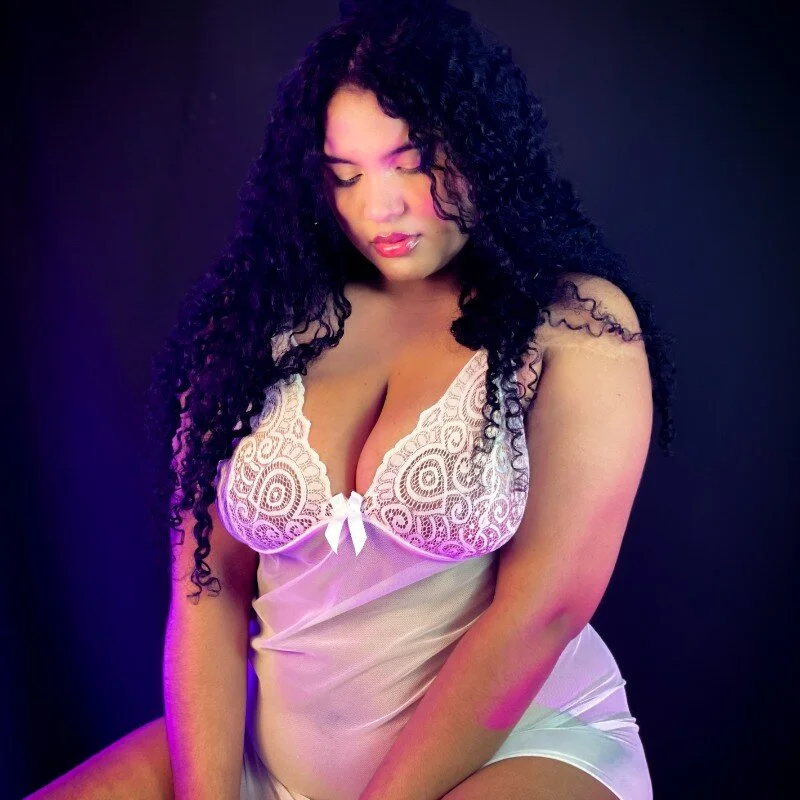 elena_wolff Stripchat profile image