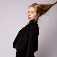 LuciaOstin - Profil Fotoğrafı