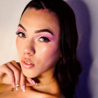 Gambar Profil kinkyCharlottee