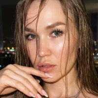 LustfulDiana's Avatar Photo