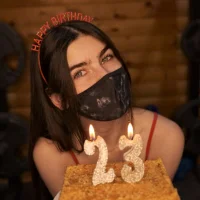 capchick's Avatar Pic