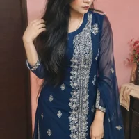 Shalini-Mehra webcam model