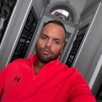 xxxux's Avatar Photo