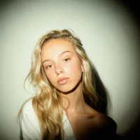 MeninaLady's Profile Pic