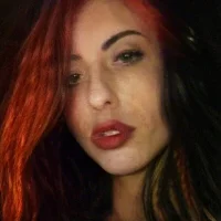 Nastuha Poză de profil