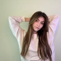 CherlyGuss Adlı Modelin Avatarı