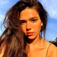 Emily2355's Profile Pic