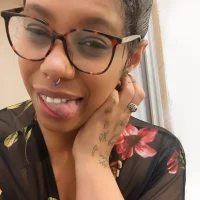 Desirae_Luciano's Avatar Pic