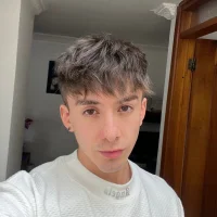 couplecol_69's Profile Pic