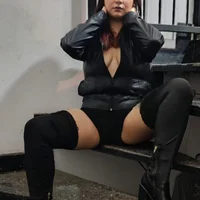 alinabozz1 頭  像圖片