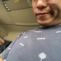 Slika avatara modela asbenting