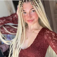 Alicee_Kiss's Profile Pic