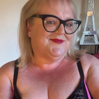 Slika avatara modela Curvy-Irish-CrystalX