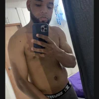 cheddybreezy32's Profile Pic
