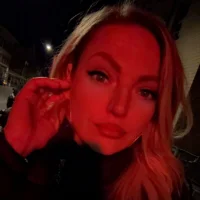 crystalfemdomn Profiilikuva