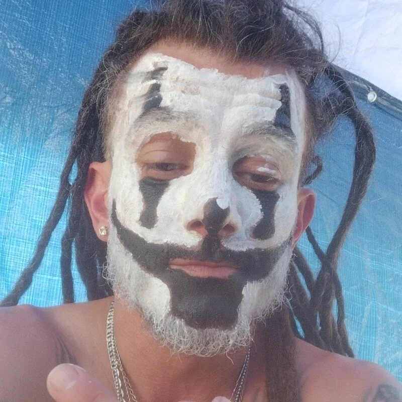 Clownboi17 profile photo